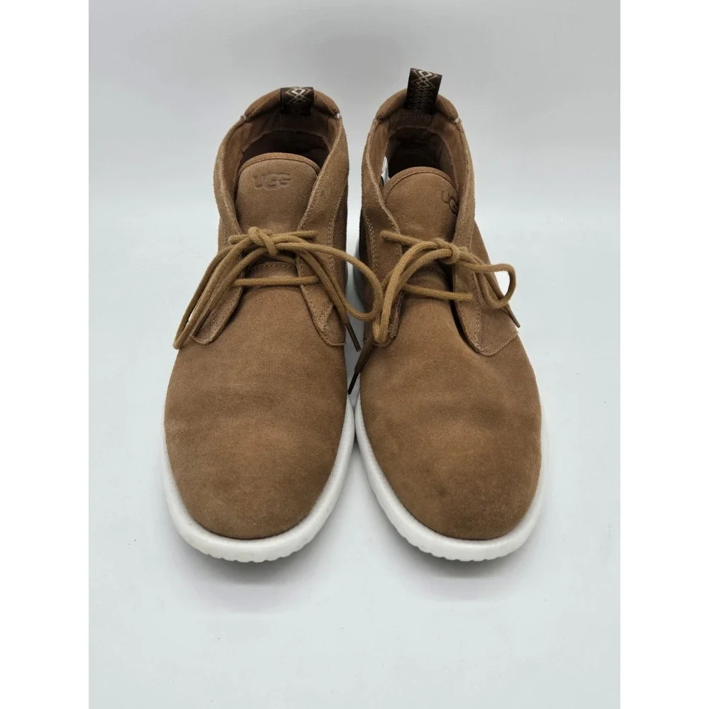 UGG Freamon Mens Size 10.5 Brown Suede Lace Up Chukka Boots 1110949